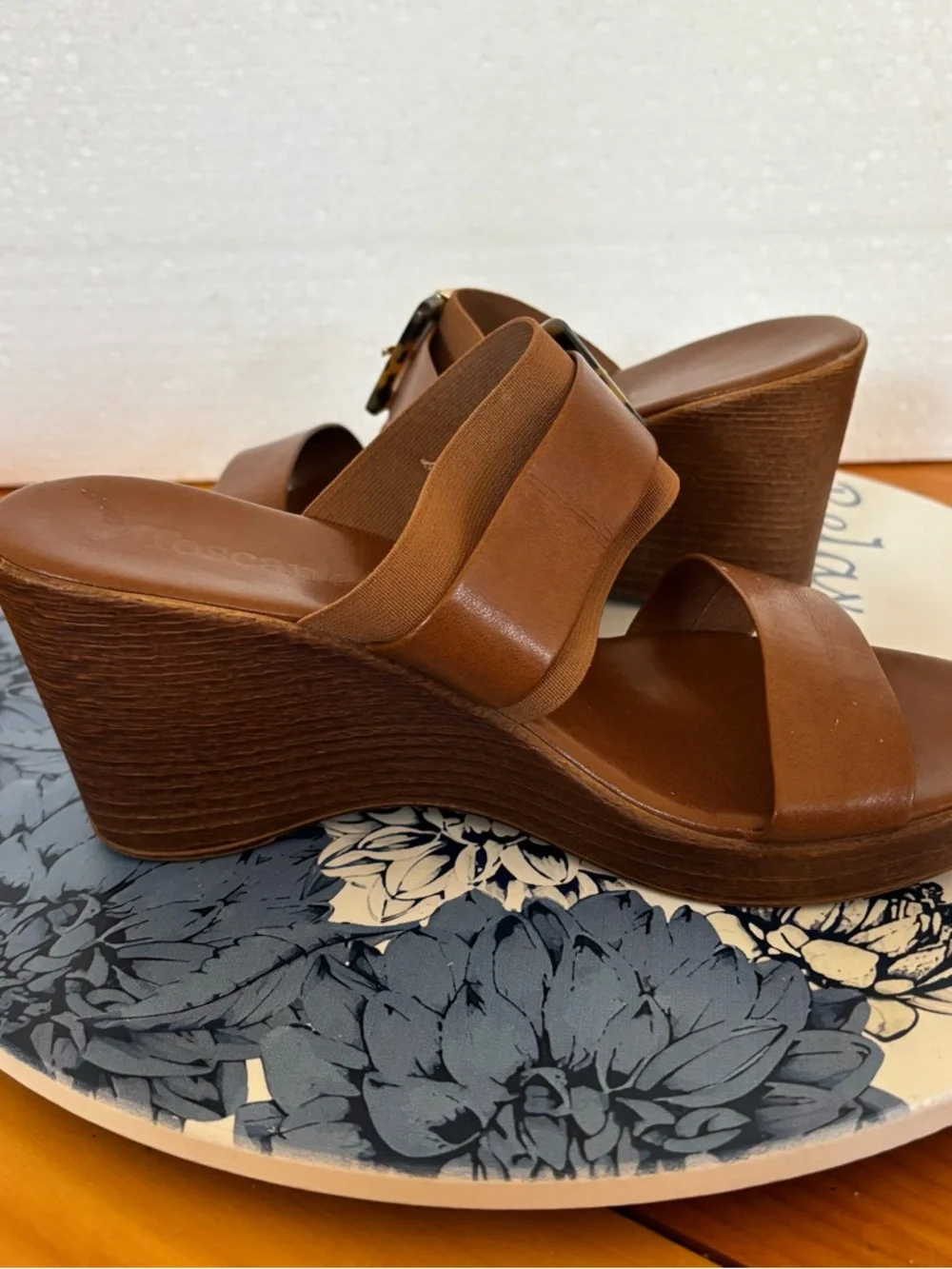 Toscanella Brown Leather Wedge Sandals Size 6.5 Made in Italy